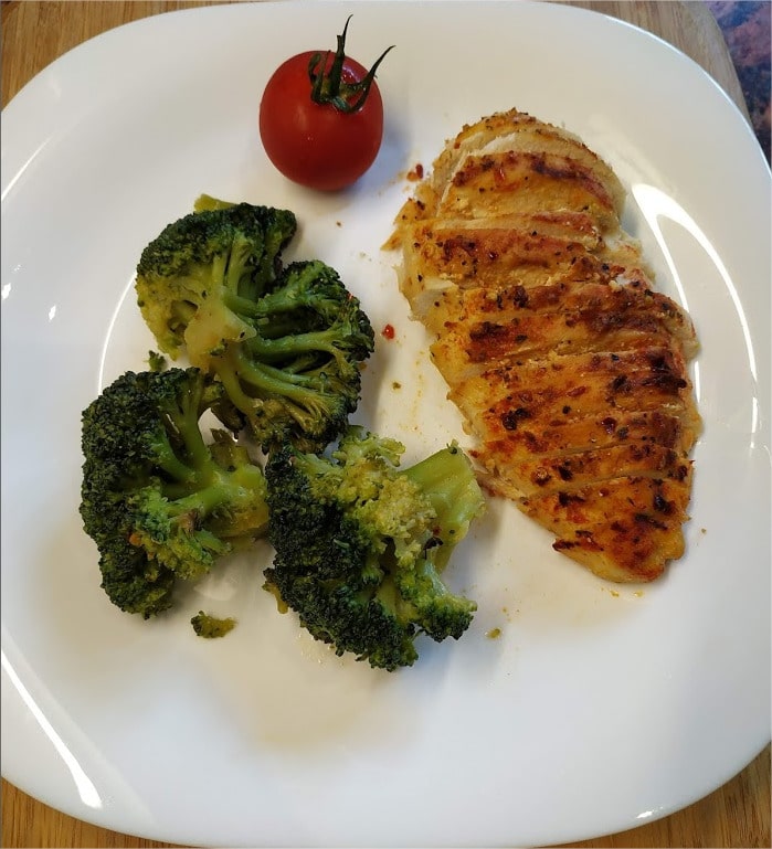 Roasted Broccoli FloretsServe with roasted chicken and tomato